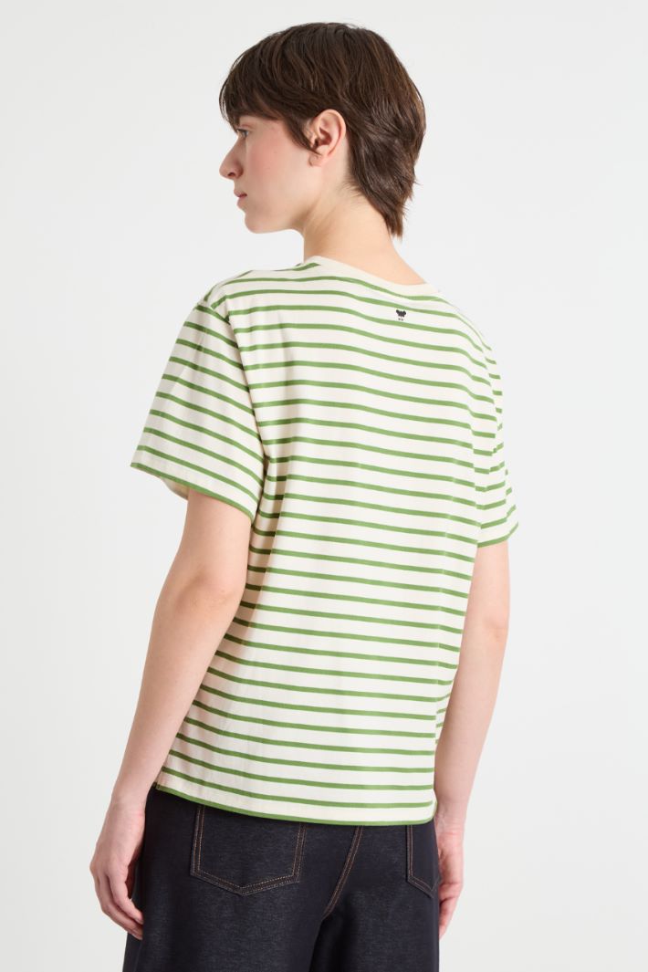 Embroidered crew-neck T-shirt Intrend - 4