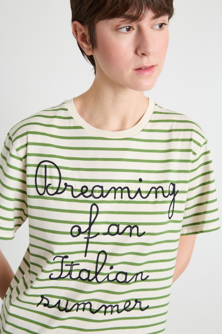 Embroidered crew-neck T-shirt Intrend - 3