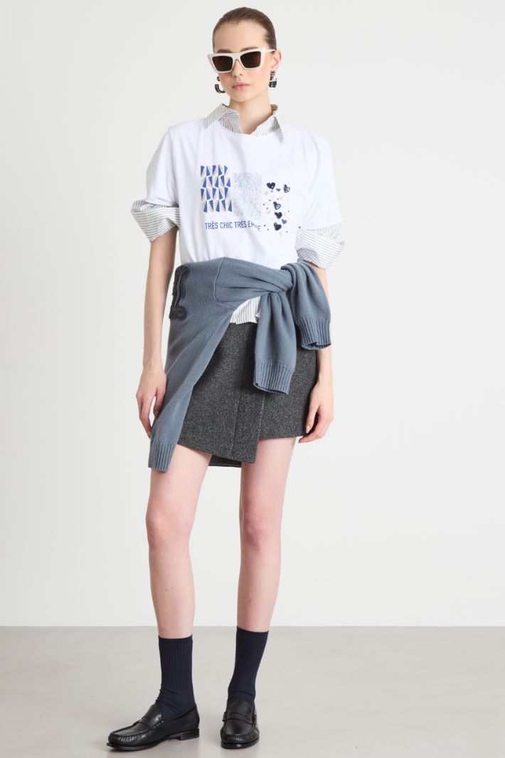 Printed and sequinned T-shirt Intrend