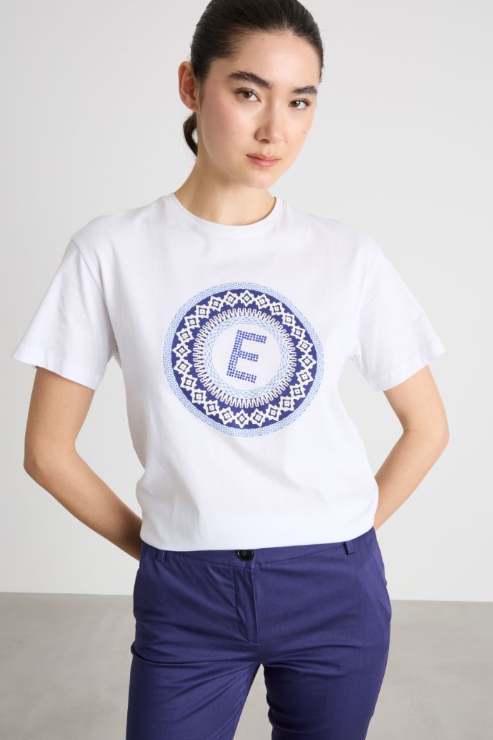 T-shirt leggermente over con stampa Intrend - 2