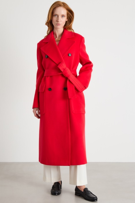 Cappotto doppiopetto con cintura