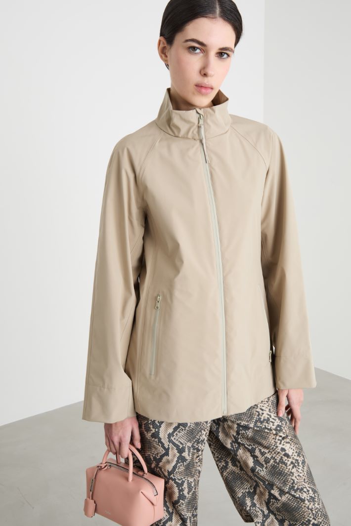 Chaqueta de tejido técnico engomado Intrend - 2