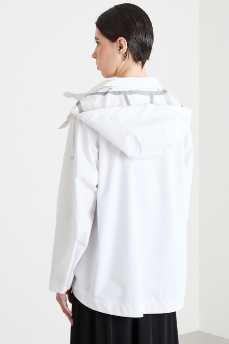 Chaqueta de lona técnica con capucha