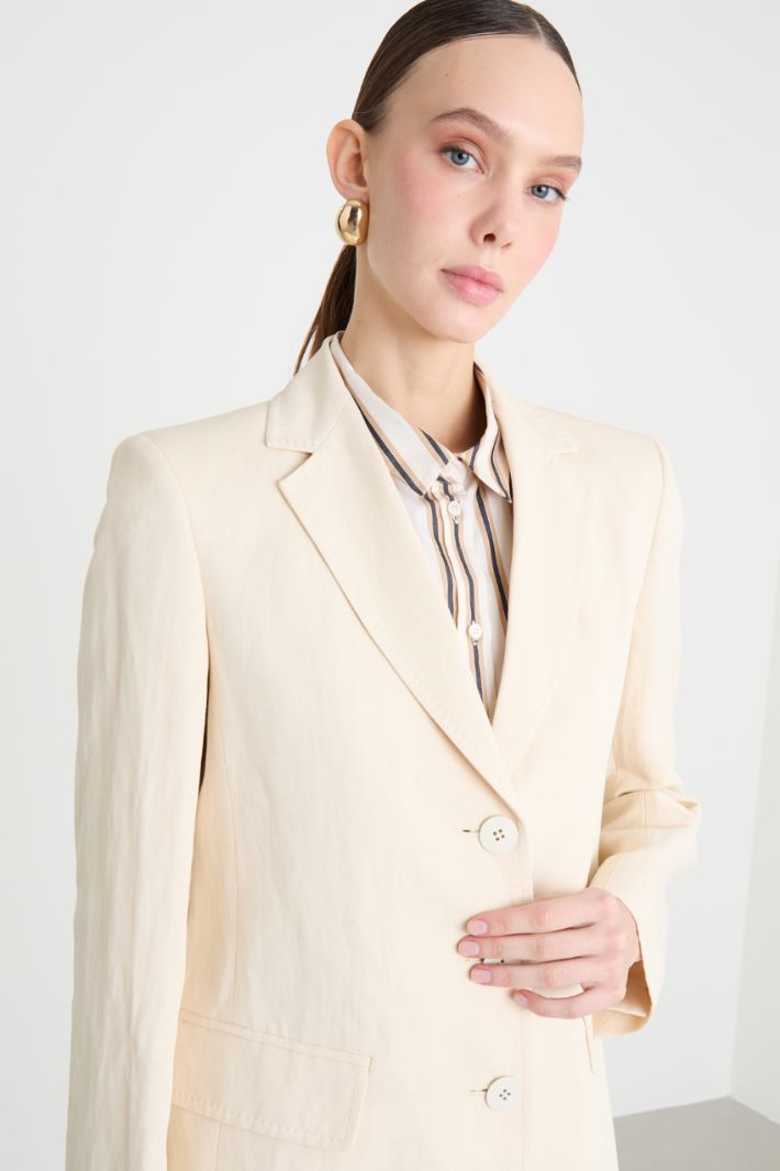 Linen and viscose blazer Intrend - 3