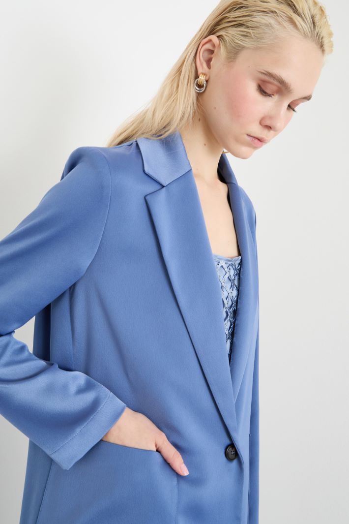 Satin blazer Intrend - 3