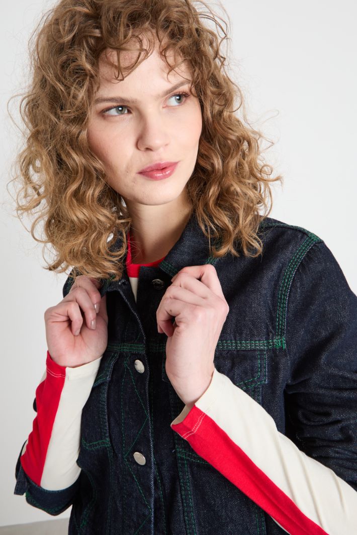 Contrast-stitch denim jacket Intrend - 3