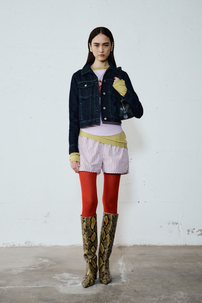 Contrast-stitch denim jacket Intrend - 5