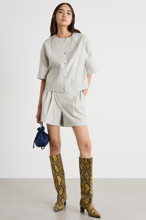 Short-sleeved boxy jacket Intrend