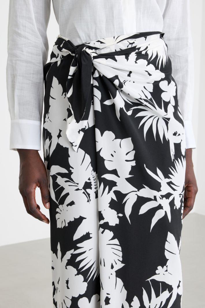 Panelled sarong skirt Intrend - 3