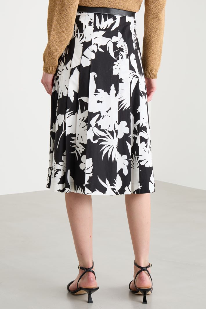 Pleated poplin skirt Intrend - 4