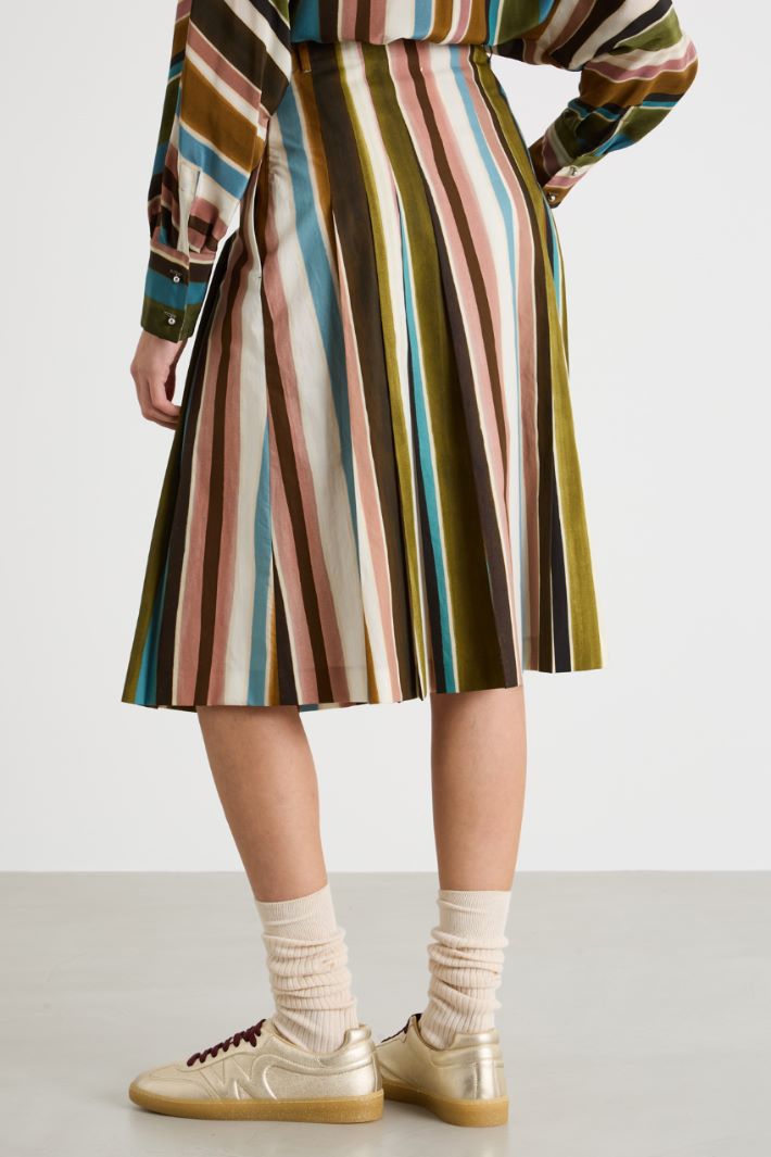 Pleated poplin skirt Intrend - 4