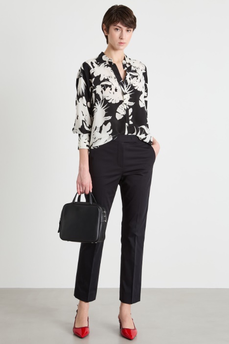 Blusa in crepe de chine fantasia Intrend