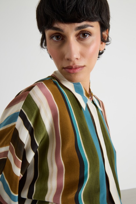 Blusa in crepe de chine fantasia