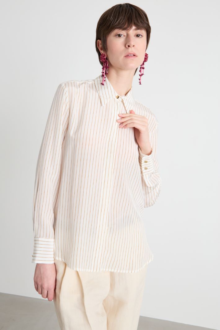 Printed crepe blouse Intrend - 2