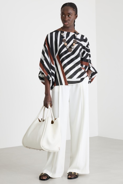 Blusa con manica kimono Intrend