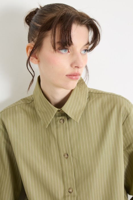 Camisa amplia de popelina