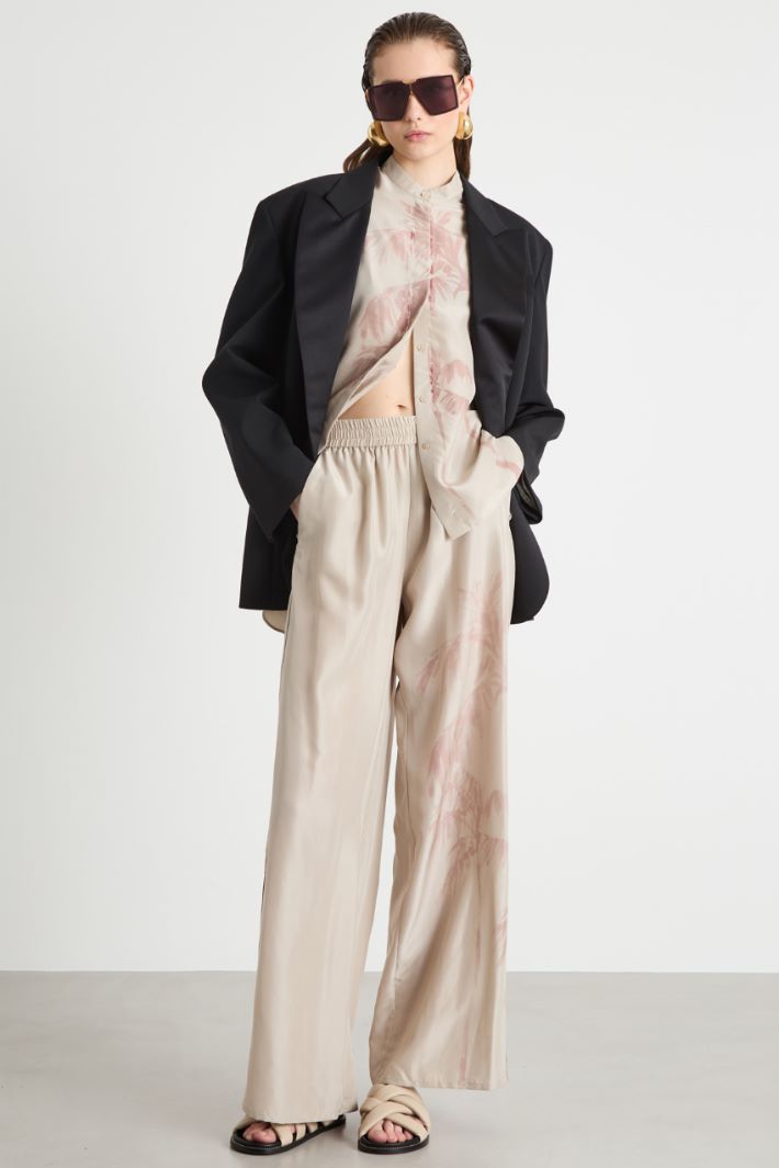 Blusa con stampa piazzata Intrend