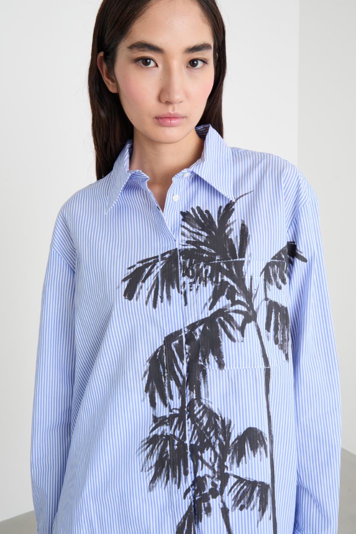 Oversized printed shirt Intrend - 3