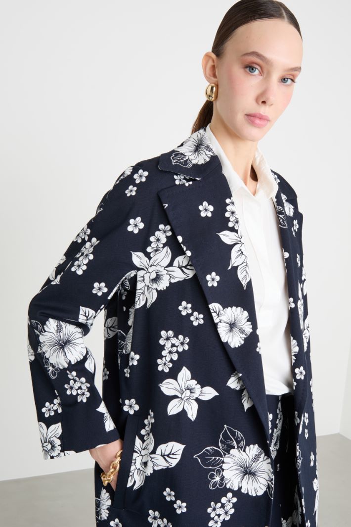 Guardapolvo cruzado en lona estampada Intrend - 3