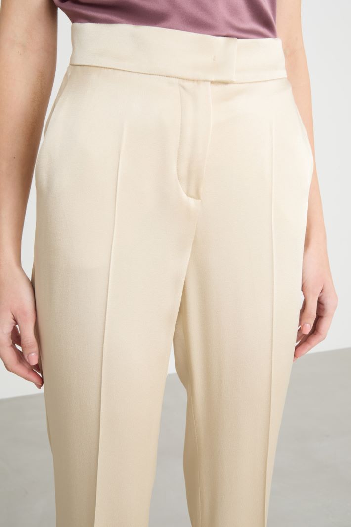 Pantalone a sigaretta in raso Intrend - 3