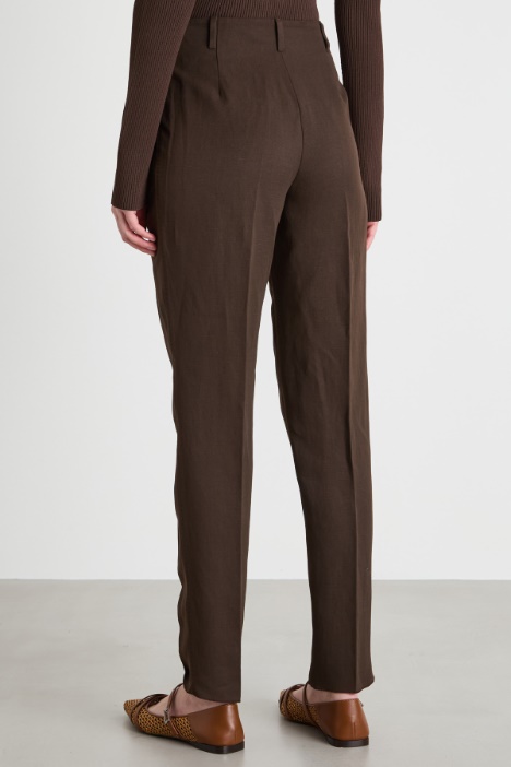 Pantalone carrot in tela