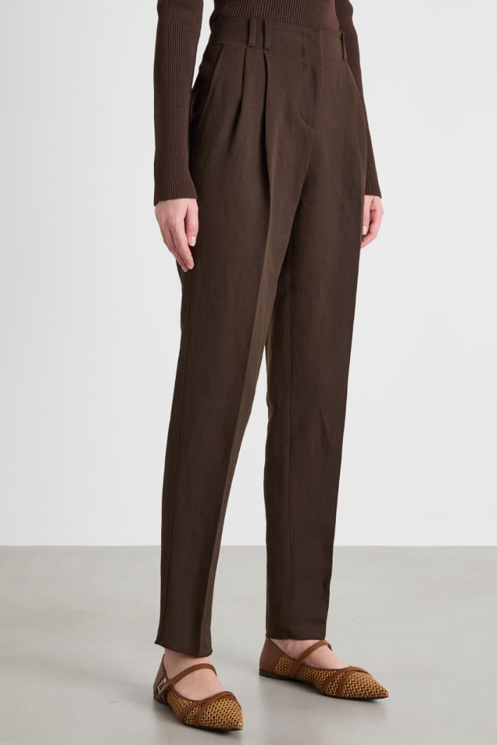 Carrot-fit canvas trousers Intrend - 2