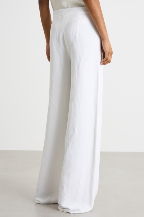 Pantalone fluido ampio