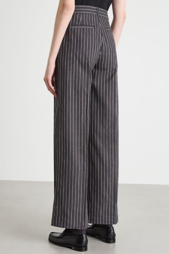 Pinstriped wide-leg trousers Intrend - 4