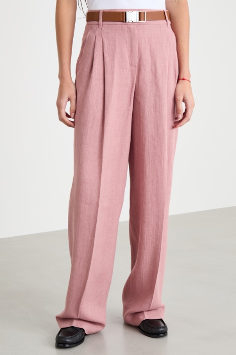 Pantalone ampio con pieghe