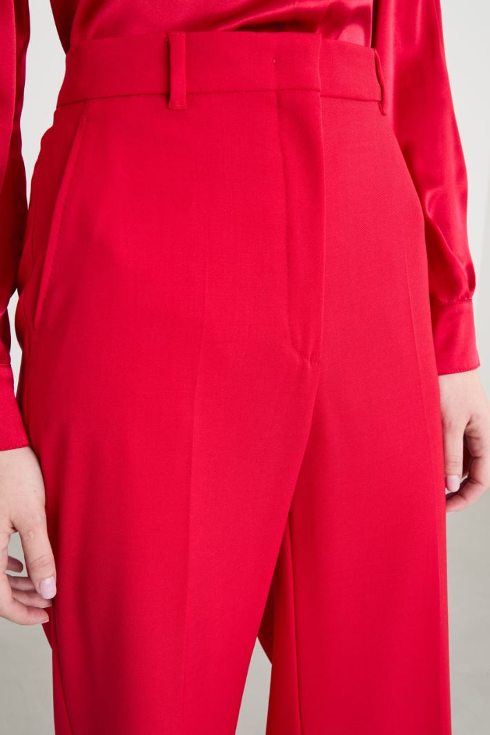 Straight-fit trousers with back darts Intrend - 3