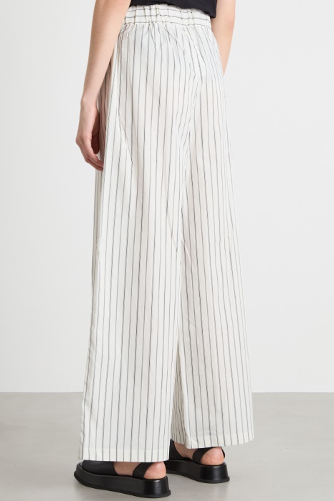 Pantalón ancho de popelina