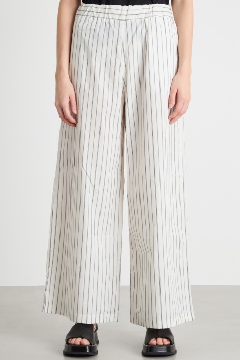 Pantalón ancho de popelina