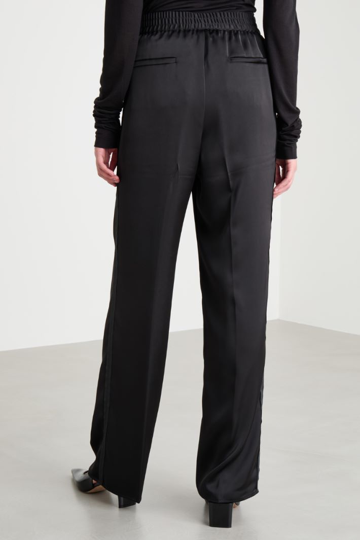 Fluid satin trousers Intrend - 4