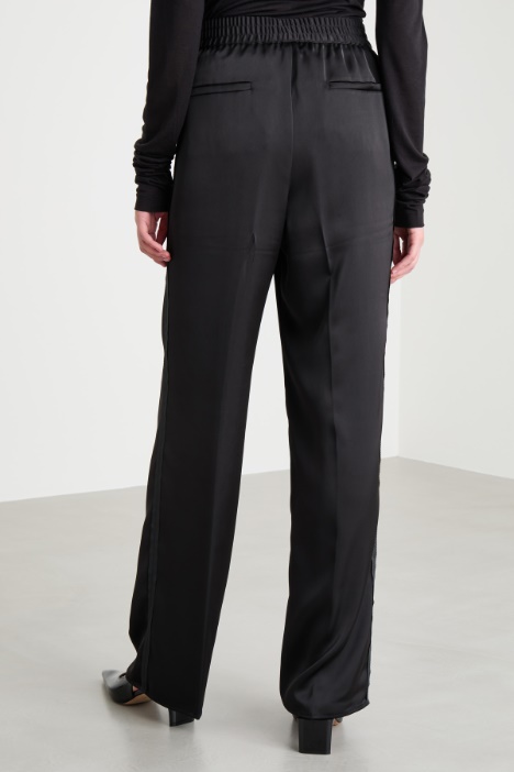 Pantaloni jogger in raso