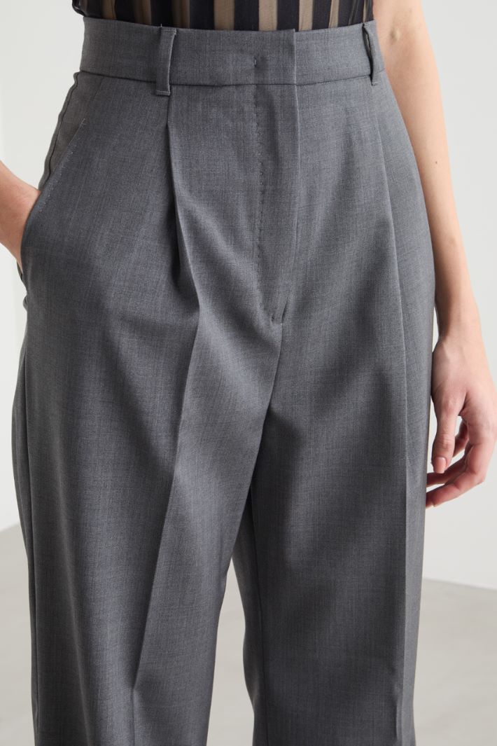 Pantalone fluido con pinces Intrend - 3