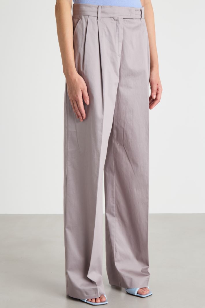 Pleated wide-leg sateen trousers Intrend - 2