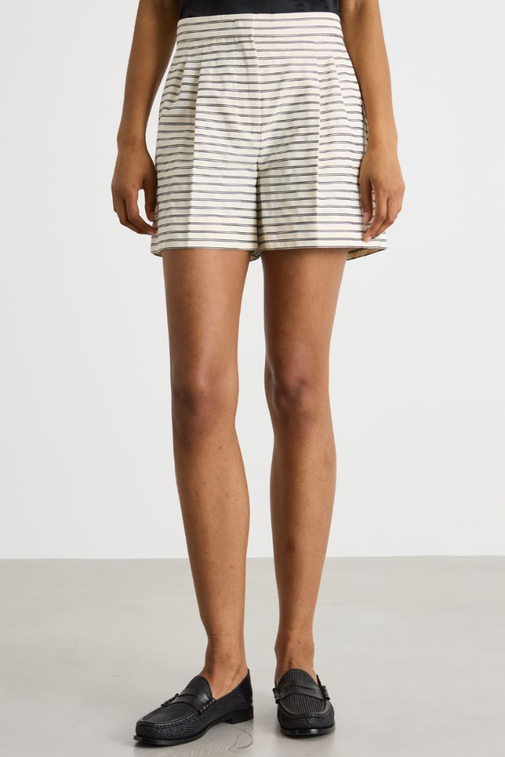 Striped ottoman Bermuda shorts Intrend - 2