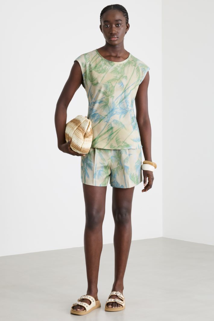 Blusa in raso stampato Intrend