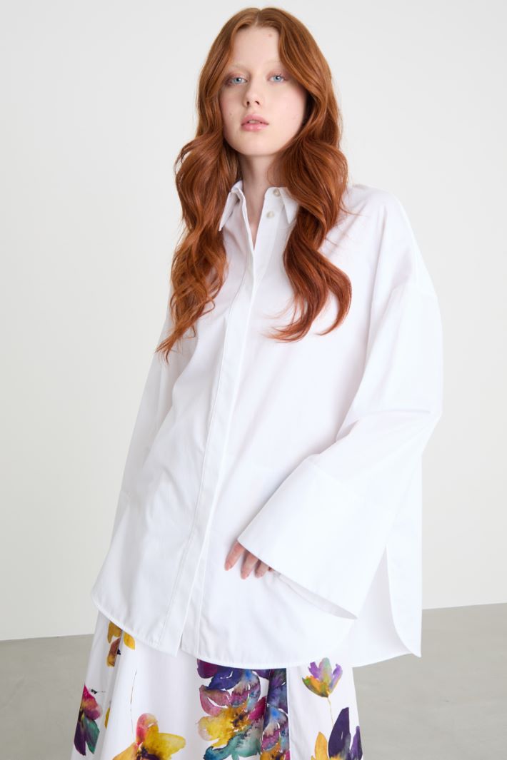 Flared-sleeve satin shirt Intrend - 2