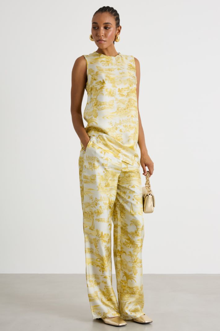 Blusa smanicata in twill stampato Intrend