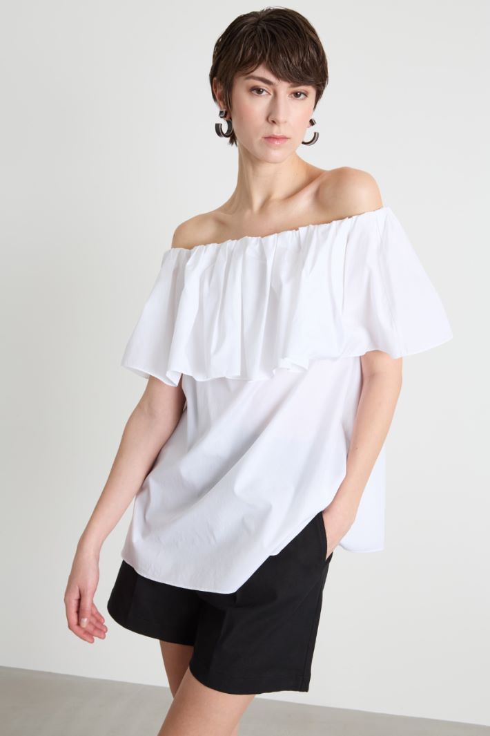 Top con hombros descubiertos Intrend - 2