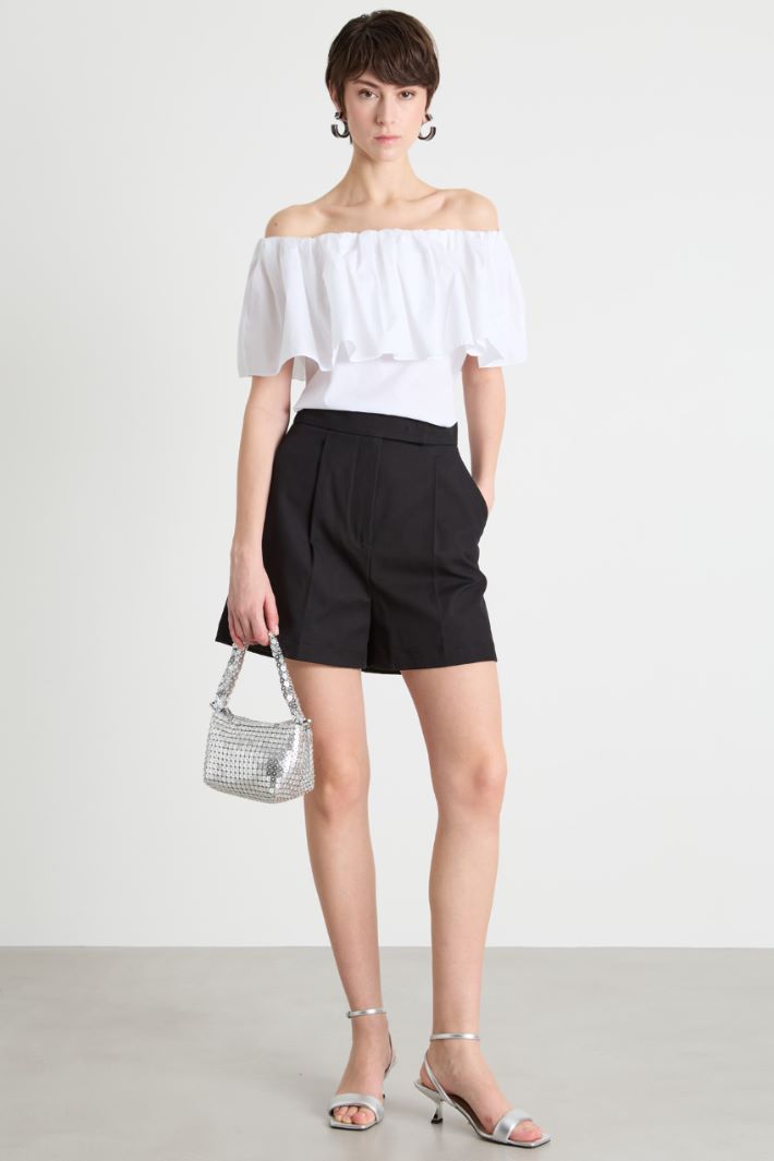 Top con hombros descubiertos Intrend