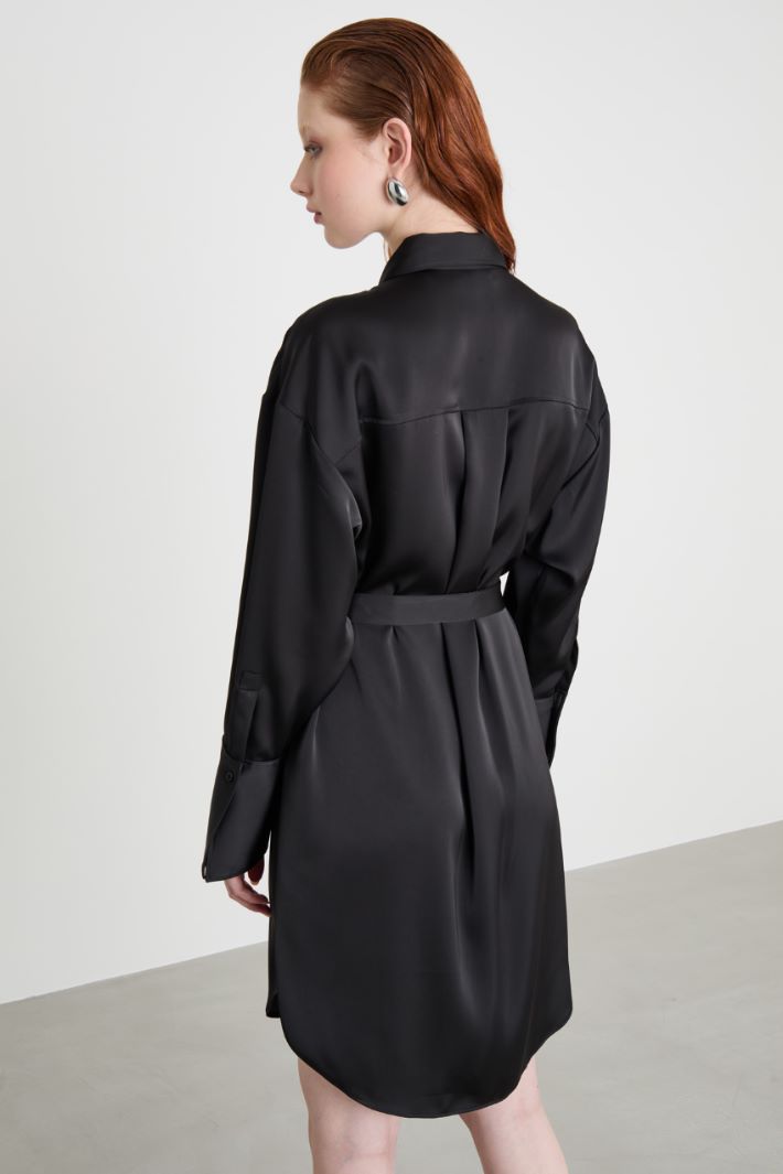 Satin shirt dress Intrend - 4