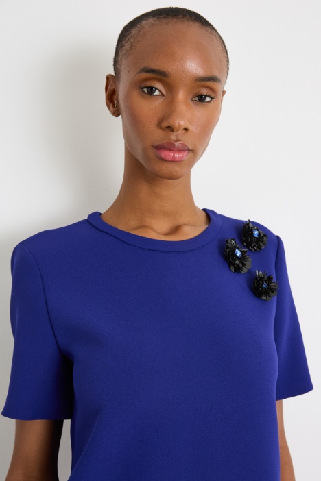 Abito con gonna a balze