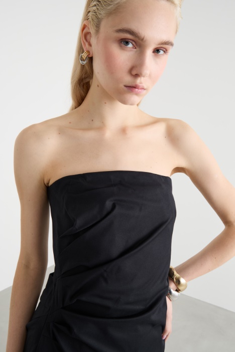 Abito bustier in gabardina
