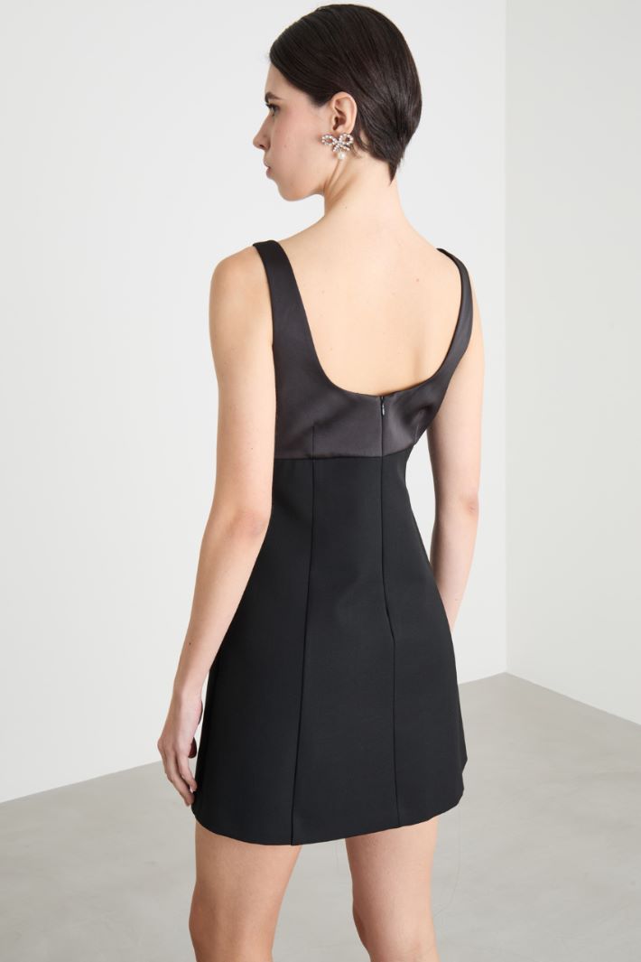 Satin and Twill Mini Dress Intrend - 4
