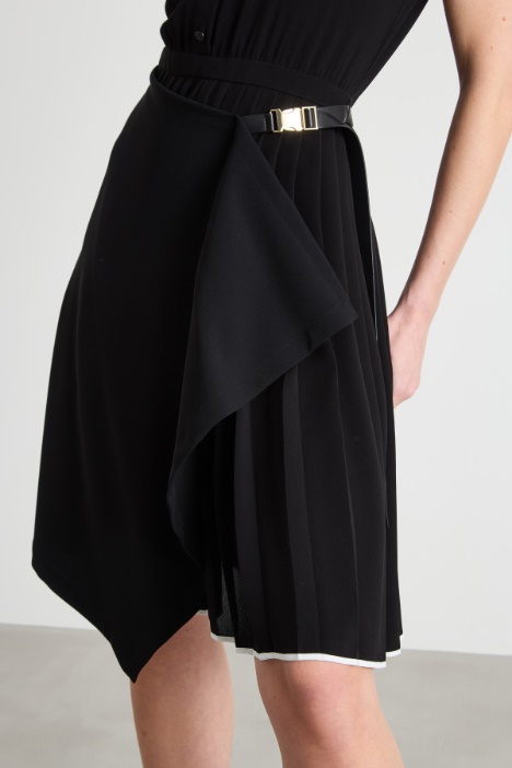 Vestido de cady con panel envolvente