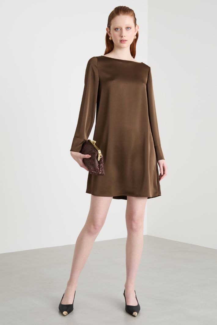 Satin dress Intrend