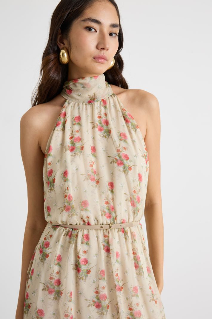 Halterneck dress in printed silk Intrend - 3