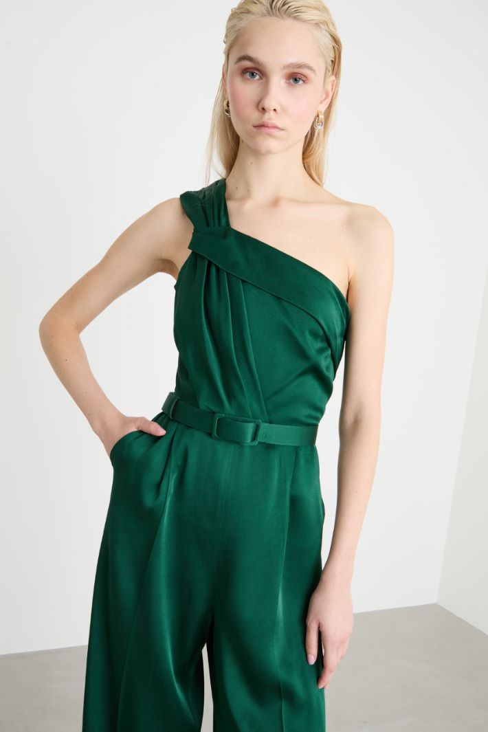 One-shoulder satin jumpsuit Intrend - 3